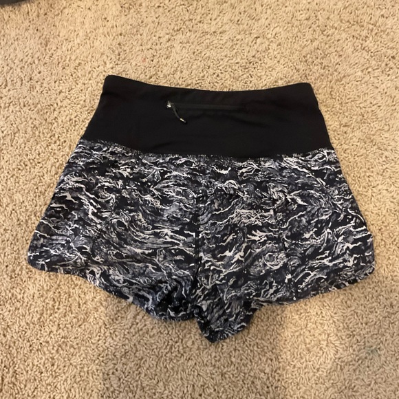 Lululemon high rise shorts - Picture 2 of 2